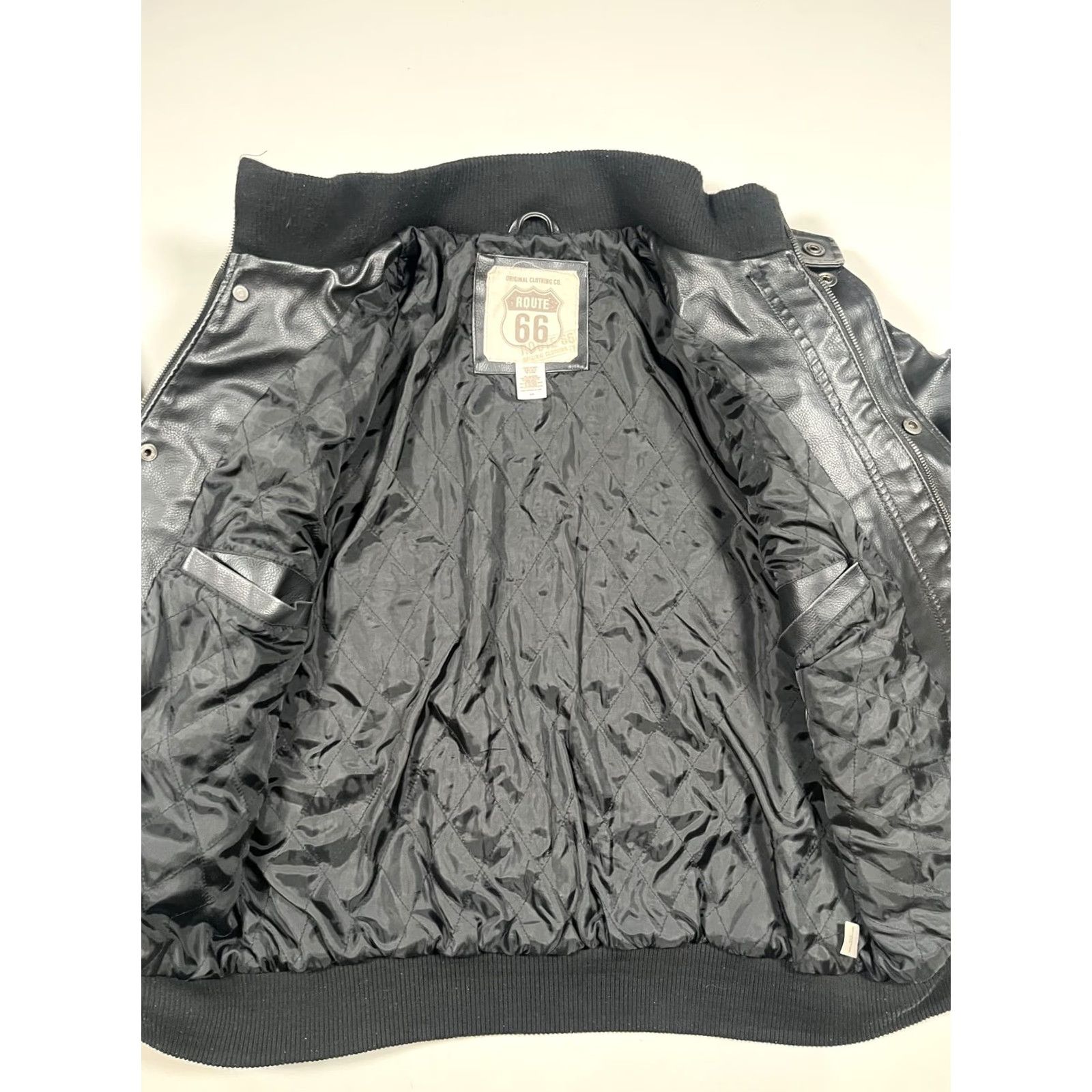 Route 66 Route 66 Jacket Mens Medium Black Faux Leather Bomber Full Zip Quilted Lined Federal? Size US M / EU 48-50 / 2 - 6 Thumbnail