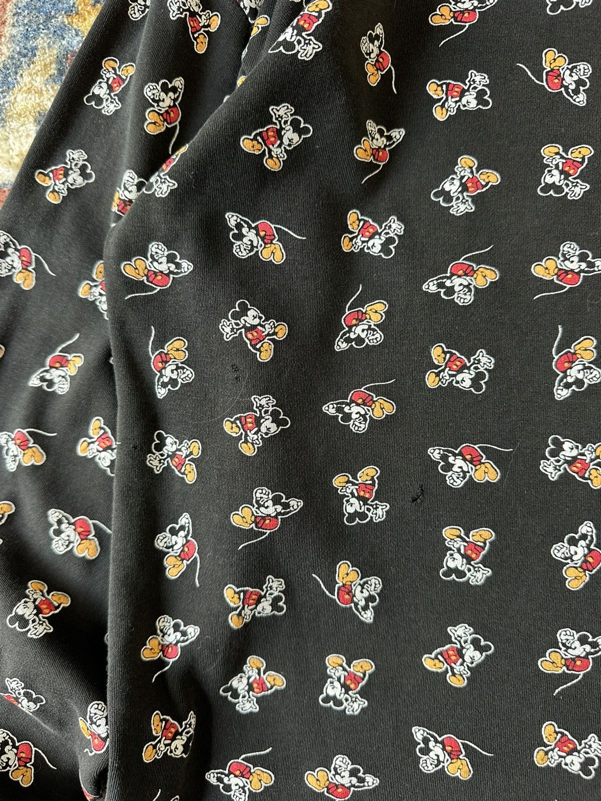 Disney × Vintage Vintage Mickey Mouse All Over Print Turtleneck T-shirt Size US M / EU 48-50 / 2 - 5 Thumbnail