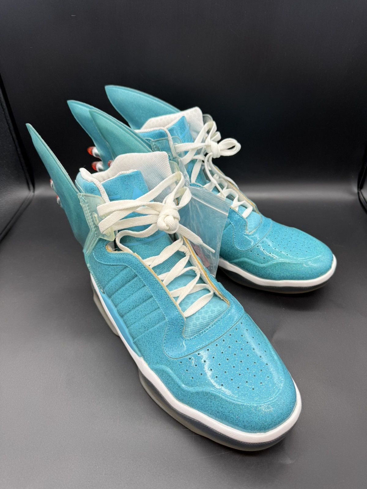 Adidas × Jeremy Scott "Shark" — Fin Blue | S77799 | 2015