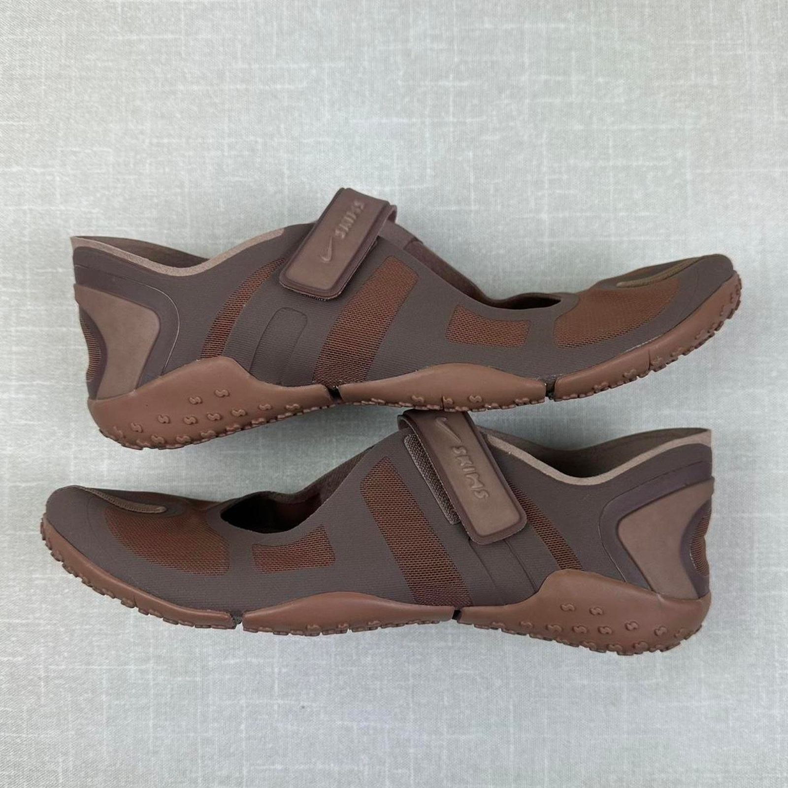 SKIMS 🦂 SKIMS x Nike Rift Mesh “Archaeo Brown” 6W Size US 6 / IT 36 - 3 Thumbnail