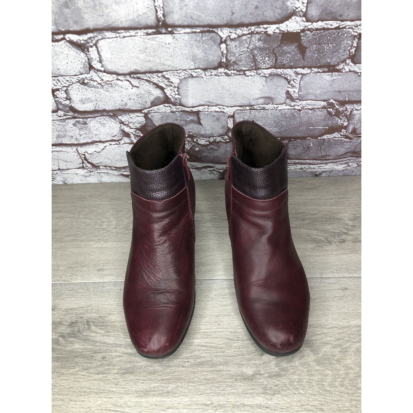 Other Treintas Burgundy Leather Pebble Ankle Side Zip Heel Boots W Size US 8.5 / IT 38.5 - 16 Thumbnail