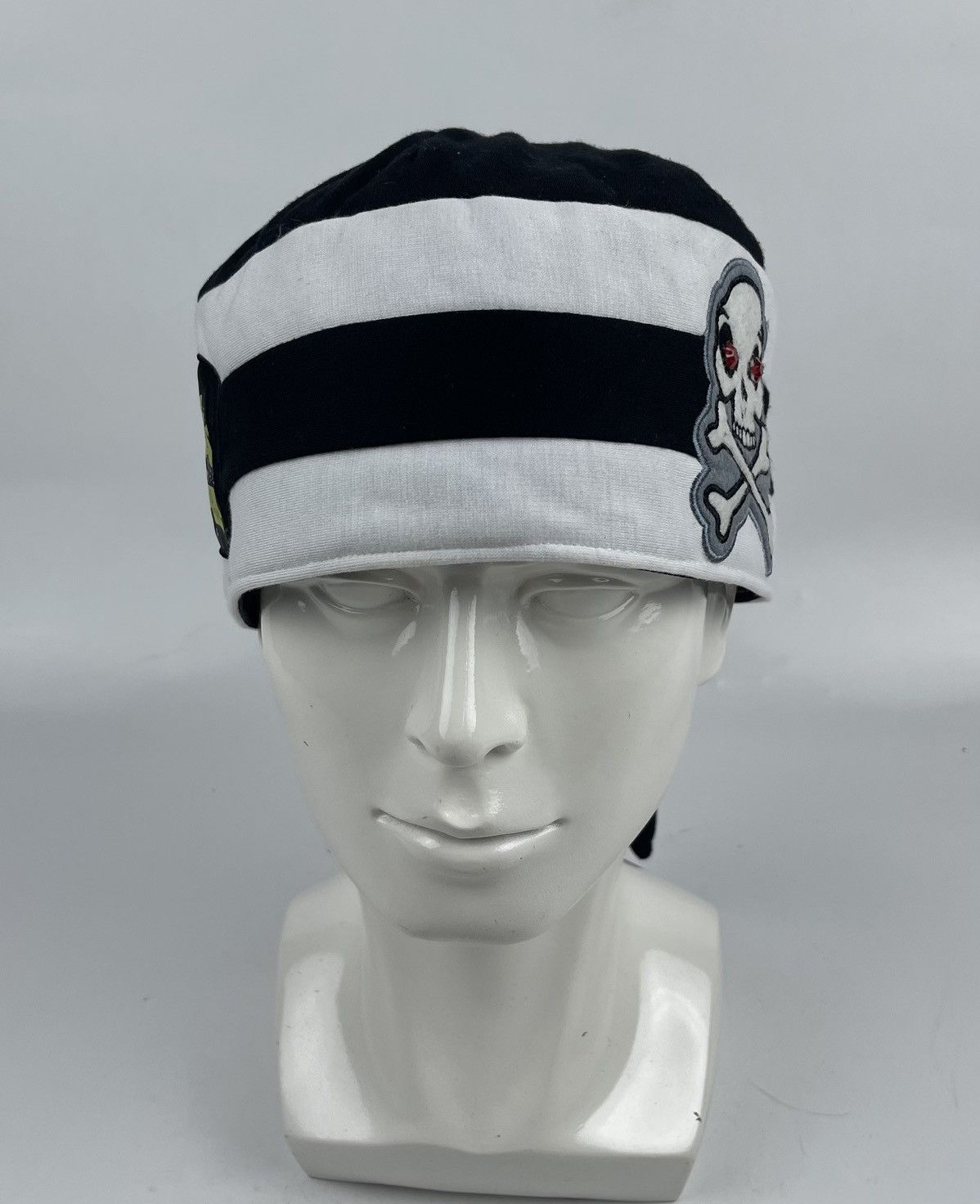 Universal Studios peter pan skull hat tc3 Size ONE SIZE - 2 Thumbnail