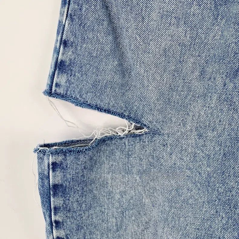 Maison Margiela Maison Margiela Light blue machete destruction knife cut c Size 27" / US 4 / IT 40 - 4 Thumbnail