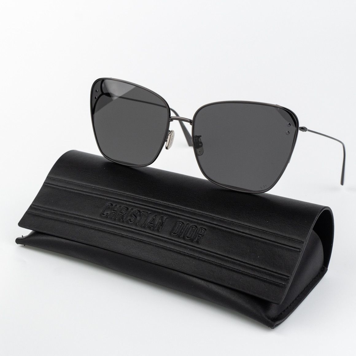 Dior Dior Women Sunglasses Gunmetal CD40095U 08A H4A0 BRAND NEW Size ONE SIZE - 10 Thumbnail