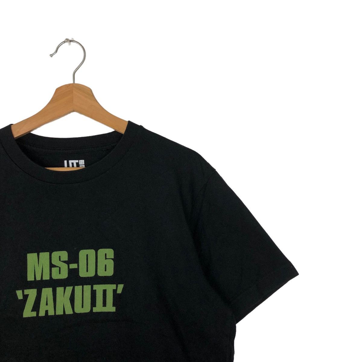 Cartoon Network 🔥VINTAGE 40th ANNIVERSARY GUNPLA UNIQLO JAPAN BIG LOGO Size US M / EU 48-50 / 2 - 5 Thumbnail