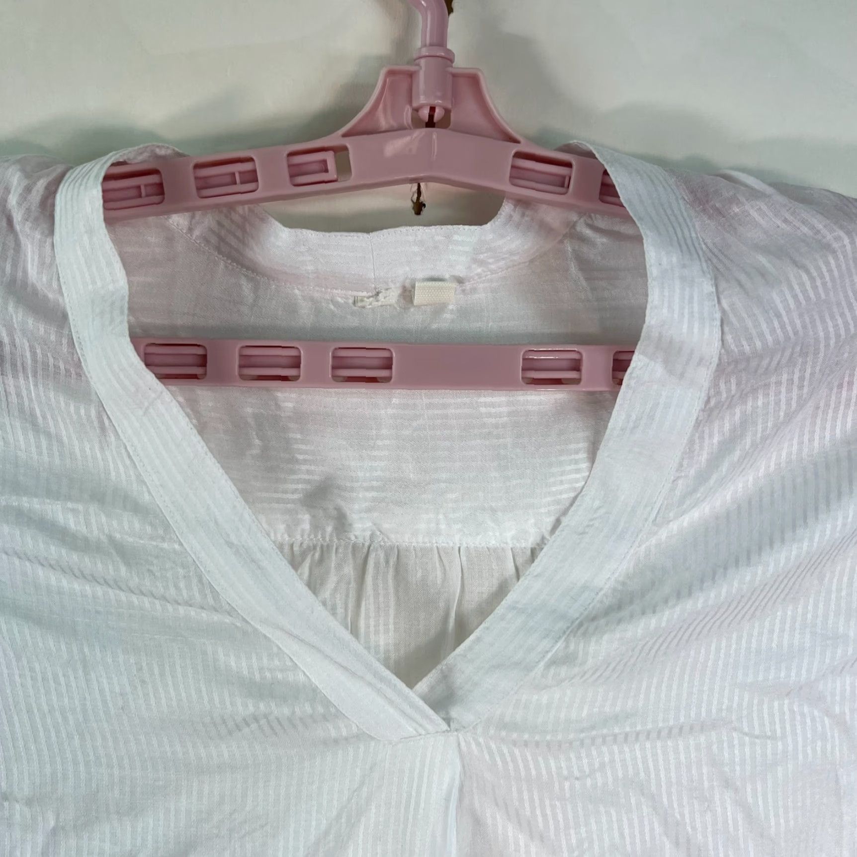 Vintage VINTAGE Striped Blouse Size S White Viscose Blend V-Neck Balloon Sleeve Womens Size S / US 4 / IT 40 - 2 Thumbnail