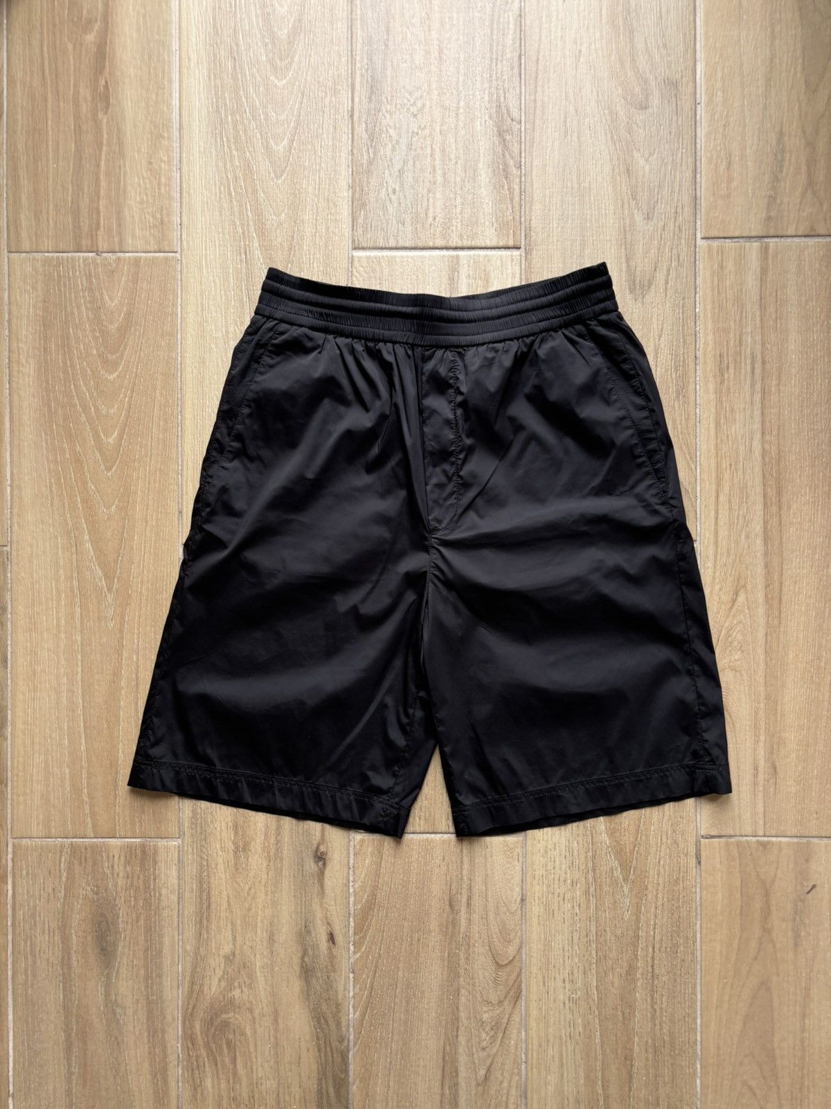 Neil Barrett Neil Barrett Nylon Shorts Size US 30 / EU 46 - 2 Thumbnail