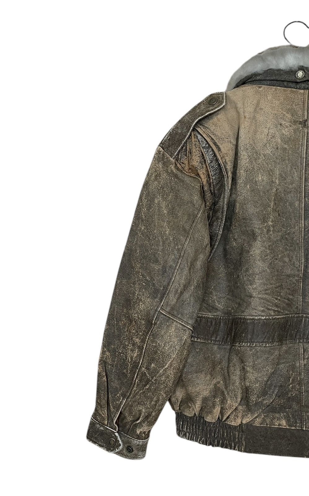 Vintage Vintage Brand Brunati Fur Leather Military Jacket 1990s Size US M / EU 48-50 / 2 - 7 Thumbnail