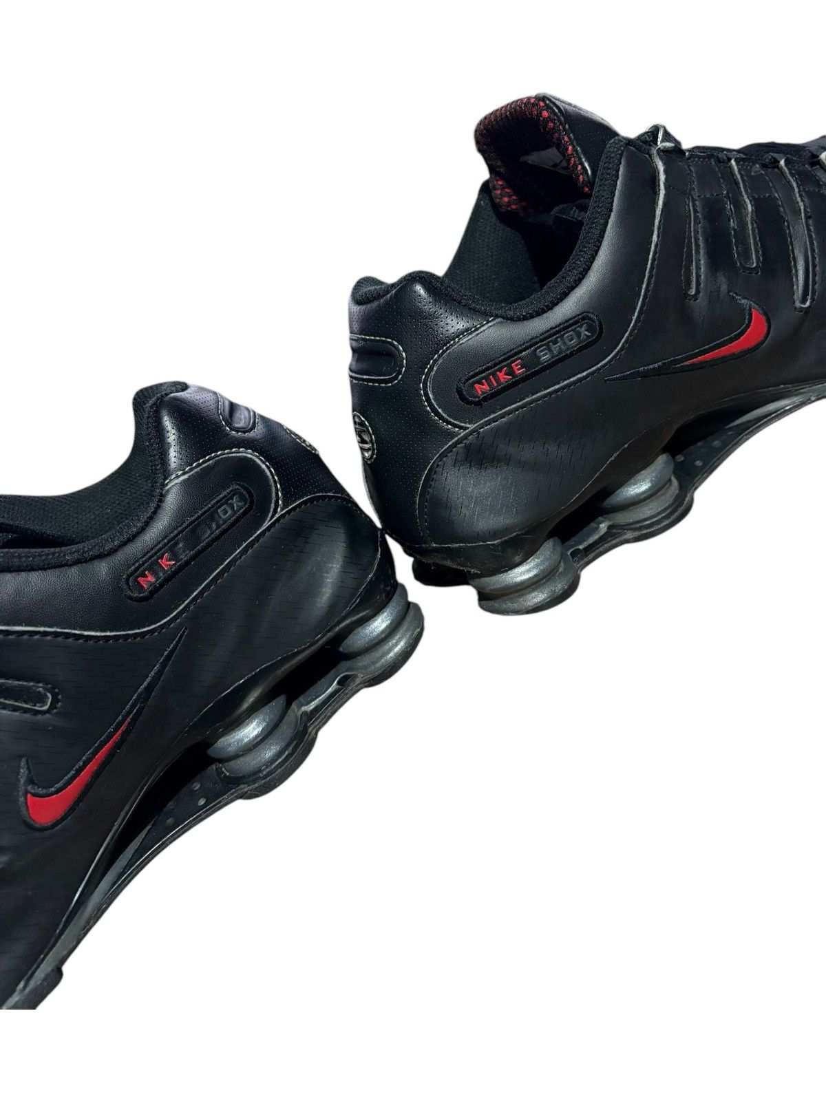 Nike × Vintage 12 Y2k Nike Shox NZ Varsity Red Black Logo runner basketball Size US 12 / EU 45 - 7 Thumbnail