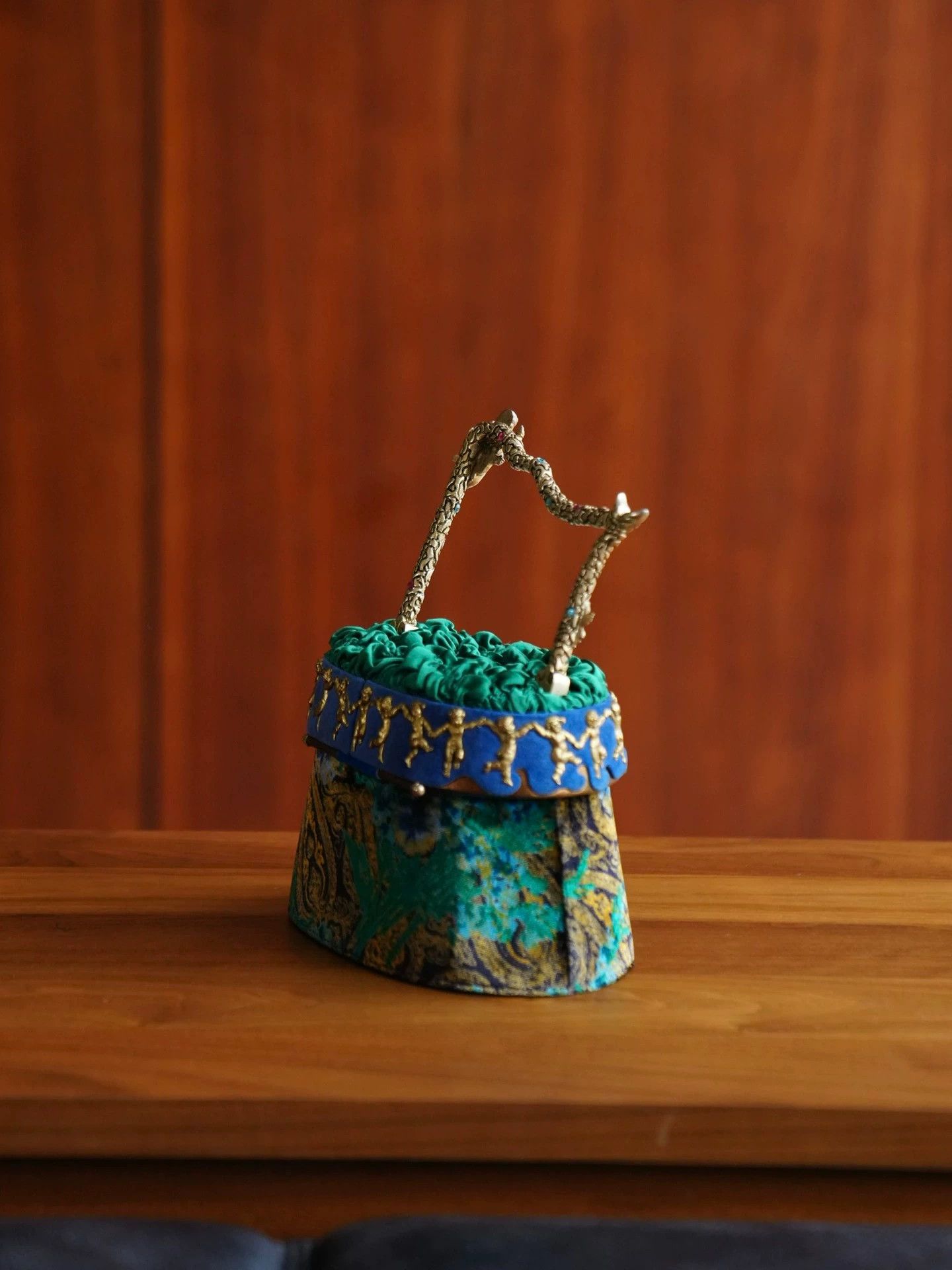Vintage Women's Vintage French Angel Painted Velvet Gilt Metal Bag Size ONE SIZE - 4 Thumbnail