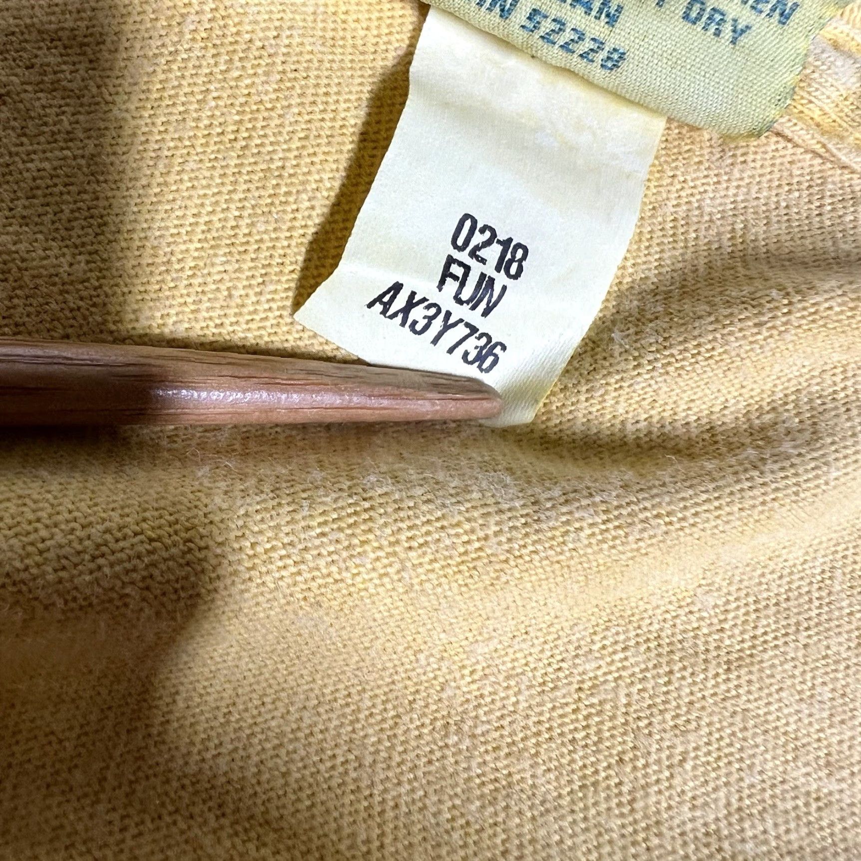Vintage VINTAGE Crazy Shirts Adopt A Cat Meow Pineapple Dyed Yellow T-Shirt Men 2XL Yellow Cat Graphic Print Crew Neck Short Sleeve Cotton Summer EUC Size US XXL / EU 58 / 5 - 7 Thumbnail