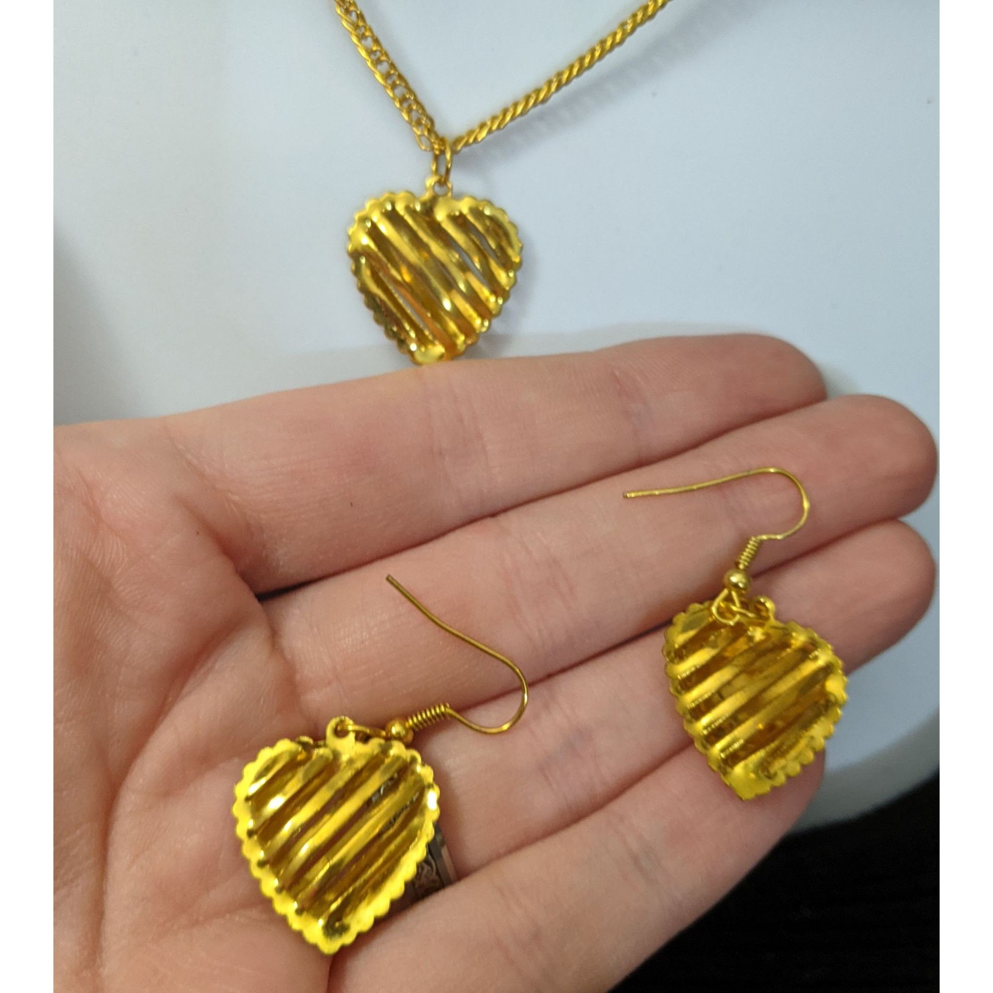 Other Gold Slotted Heart Necklace And Earring Set Size ONE SIZE - 6 Thumbnail