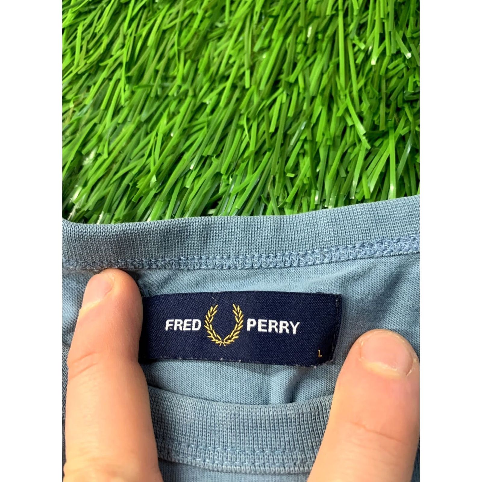 Fred Perry FRED PERRY ORIGINAL T-SHIRT JERSEY SIZE L LARGE Men Size US L / EU 52-54 / 3 - 6 Thumbnail