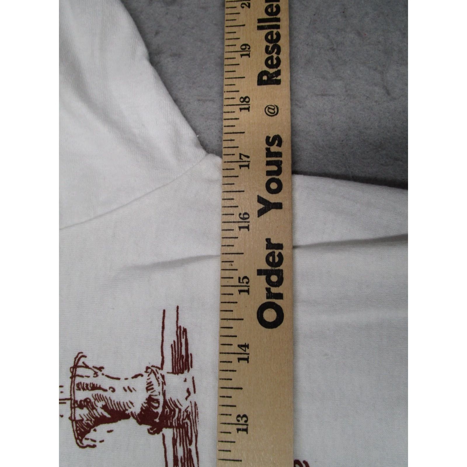 Vintage VINTAGE Screen Stars Best Shirt Mens M White 90s EL CARMELO RETREAT HOUSE graphic Crew neck Short Sleeve double-sided 100% cotton USA Mens Size US M / EU 48-50 / 2 - 7 Thumbnail