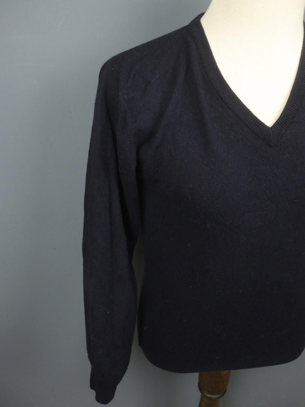 Boggi Boggi Black 100% Wool Tight Knit V-Neck Sweater Size M Size M / US 6-8 / IT 42-44 - 4 Thumbnail