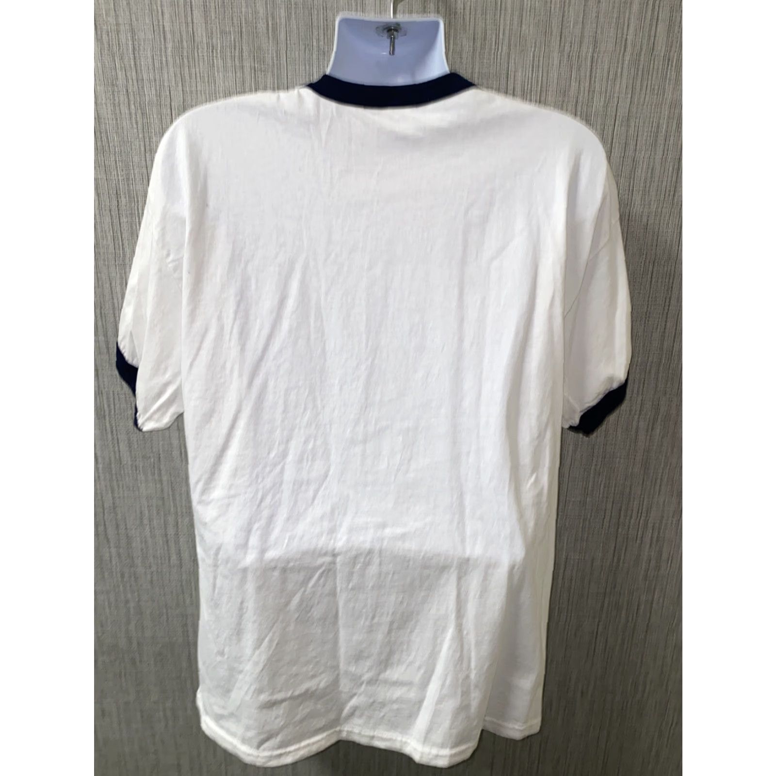 Gildan Gildan Mens White JOHN MCCAIN PRESIDENT HERO T-Shirt XL 2008 Election Mens Regular Short Sleeve Cotton Solid Pattern Hero Vintage? Wait. Size US XL / EU 56 / 4 - 3 Thumbnail