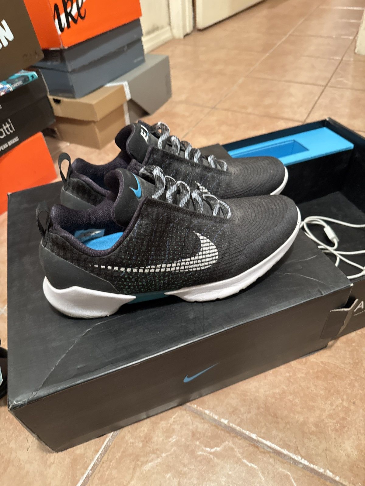Nike Nike Hyper Adapt 1.0 black / white / blue lagoon size 12.5 Size US 12.5 / EU 45-46 - 1 Thumbnail