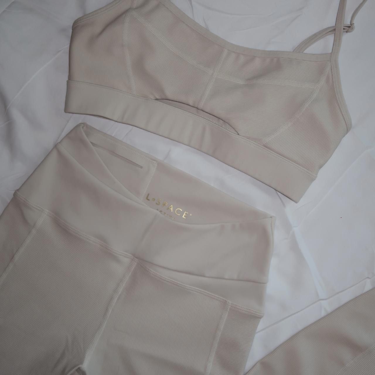 Designer cream LSPACE sports bra and leggings set *originally $200* Size 28" / US 6 / IT 42 - 2 Thumbnail