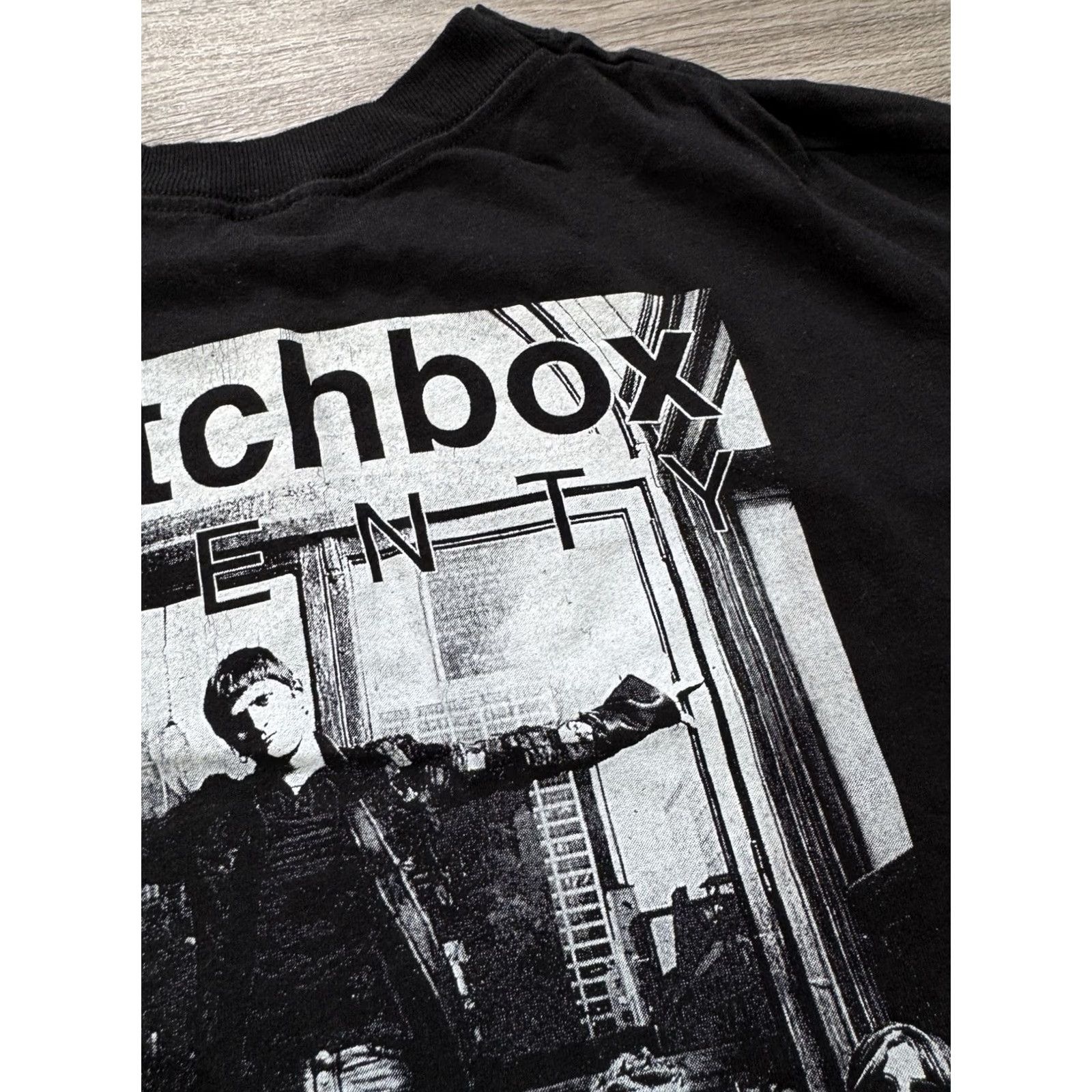 Vintage Matchbox Twenty Tour Mad Season 2001 Rock Concert T-shirt XL Black Mens T-Shirt Band Music Rock 2000s Size US XL / EU 56 / 4 - 6 Thumbnail