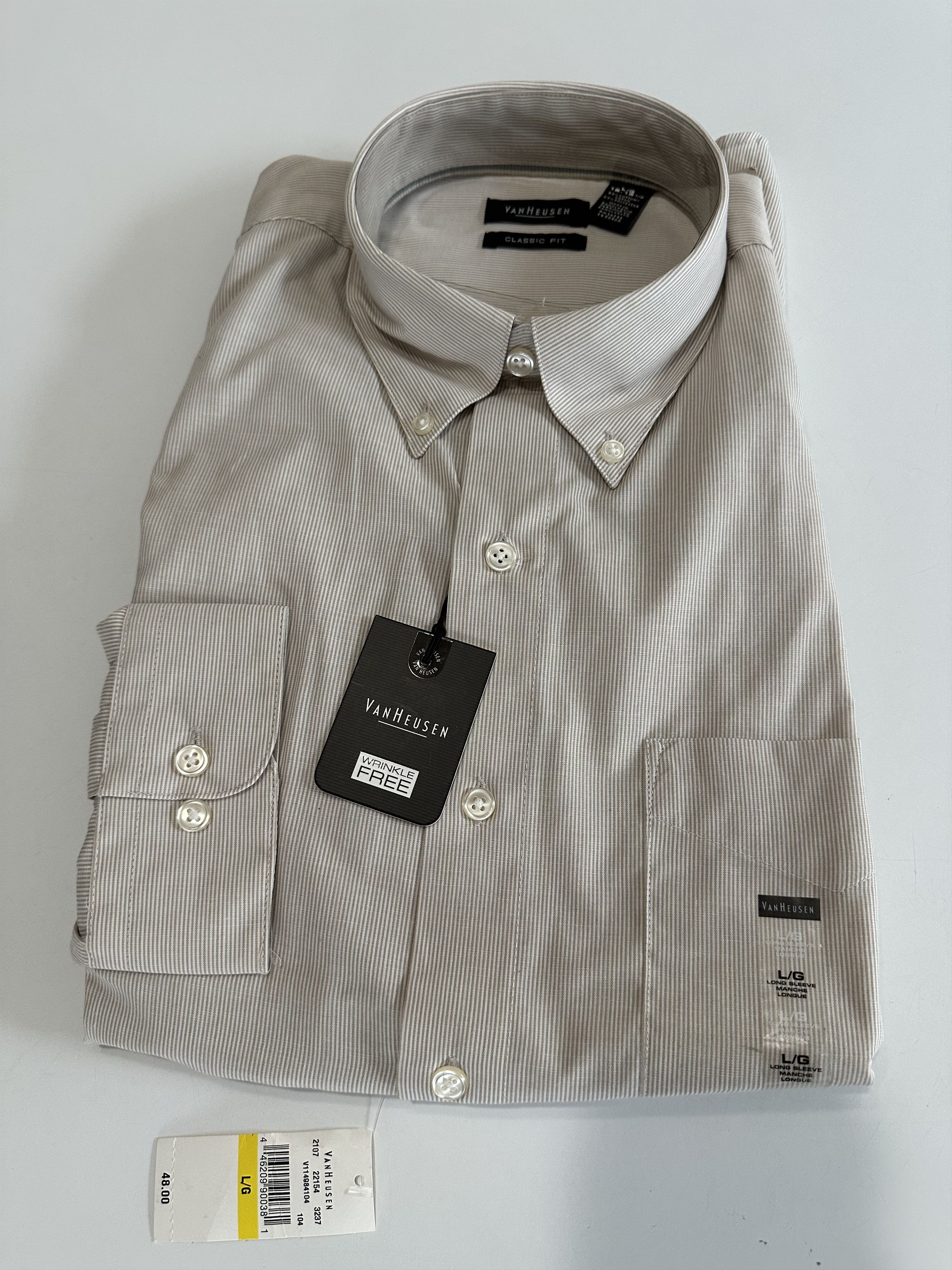 Van Heusen Van Heusen Men's Classic Fit Dress Shirt Beige L 16-16.5 New Size US L / EU 52-54 / 3 - 1 Thumbnail