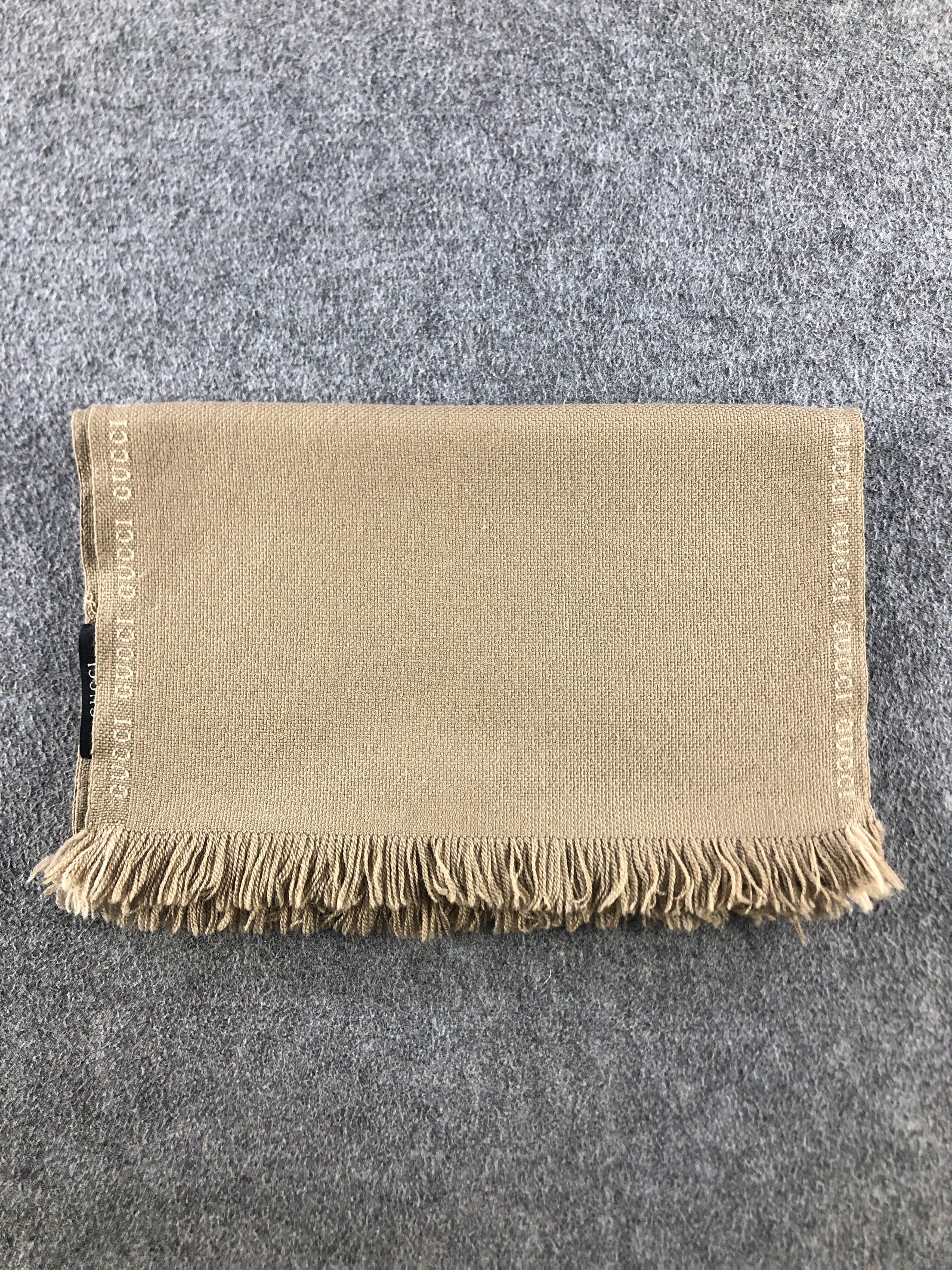 Gucci Gucci Scarf / Muffler / Neckwear P944 Size ONE SIZE - 10 Thumbnail