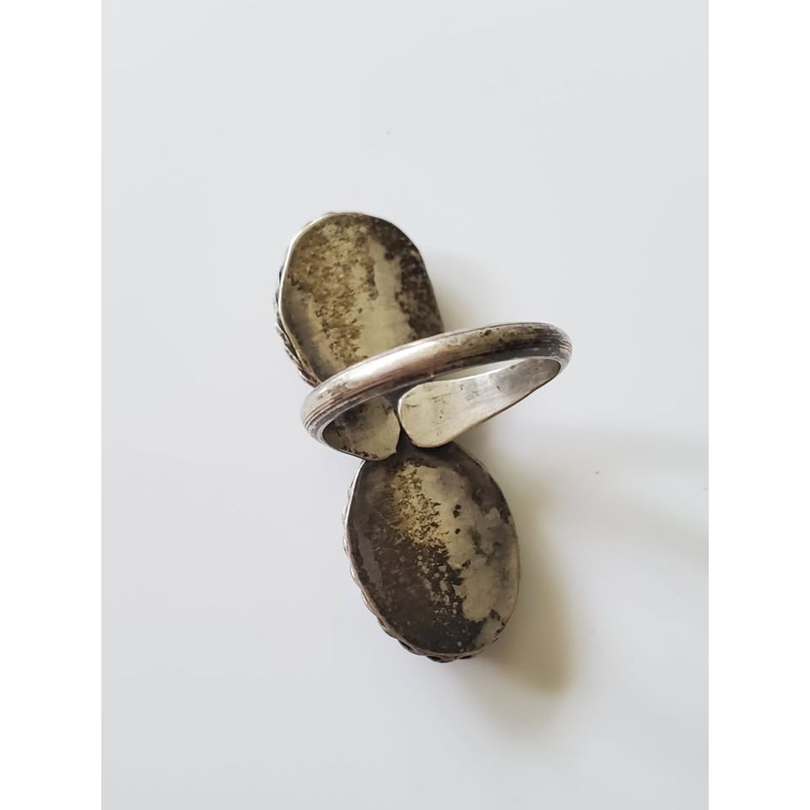 Other Vintage Sterling Silver Mother of Pearl Two Stone Ring Size ONE SIZE - 3 Thumbnail