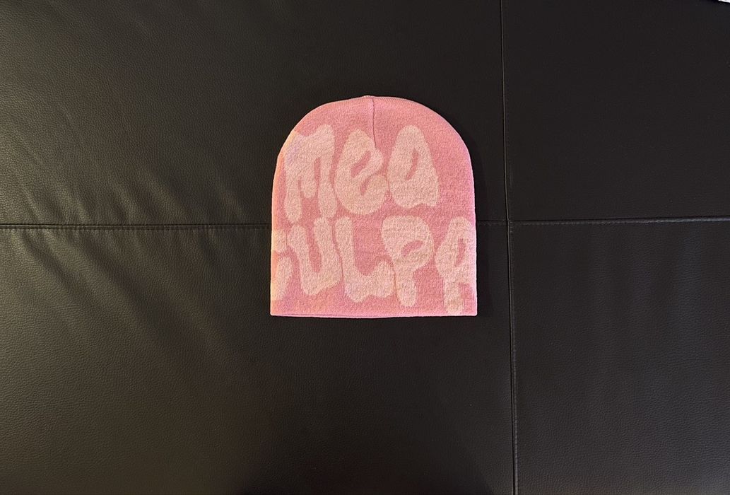 Mea Culpa Beanie pink