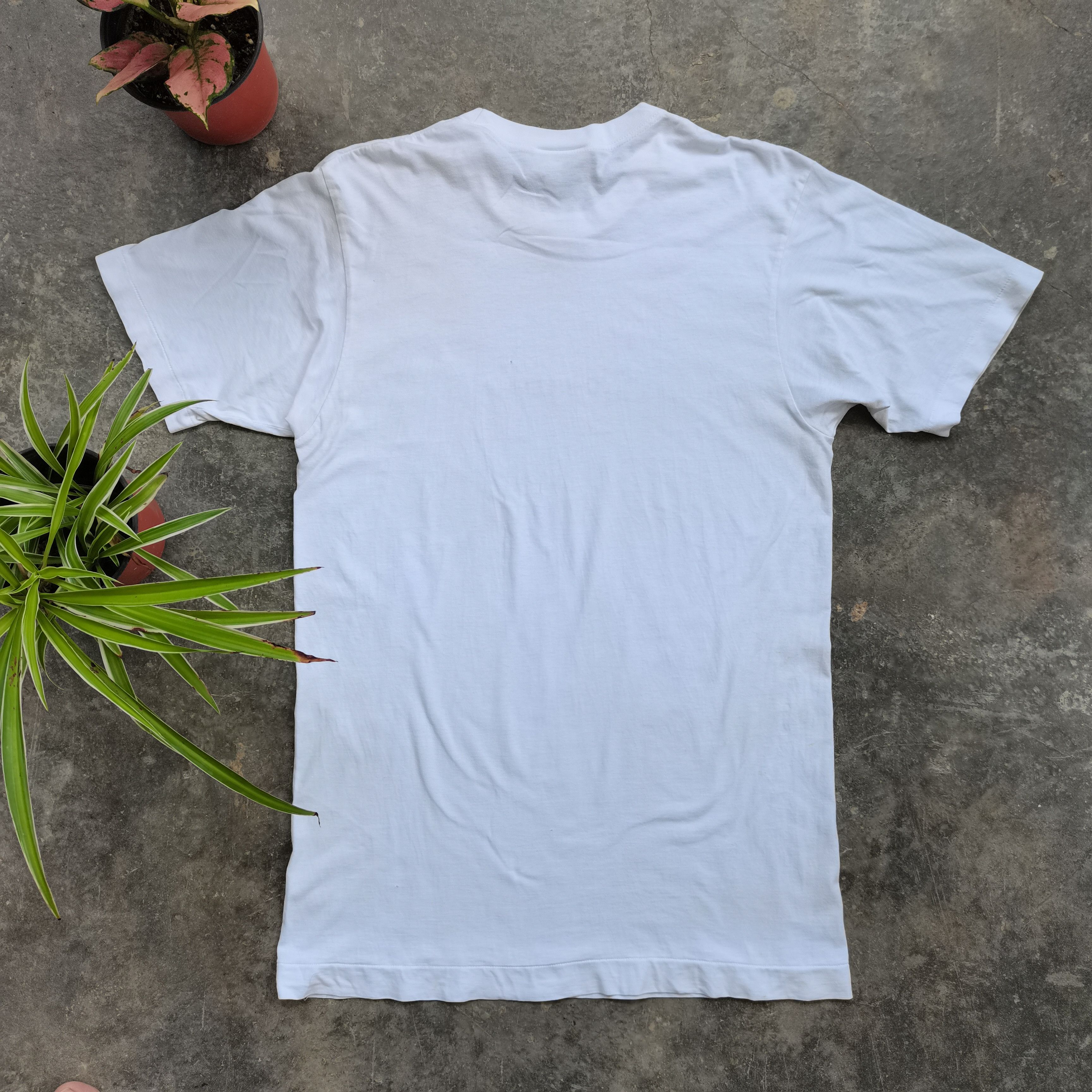 Band Tees Vintage 90s JOHN LENNON Graphic White Tee Size US M / EU 48-50 / 2 - 5 Thumbnail