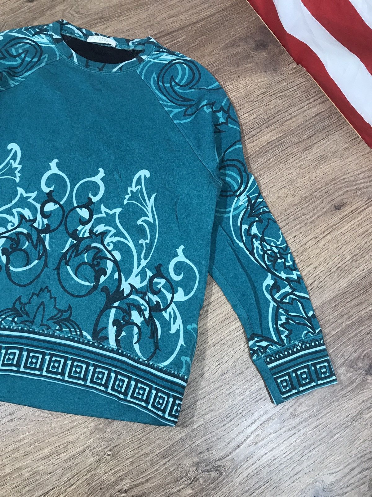 Versace × Versace Jeans Couture × Vintage Gianni Versece Vintage Sweatshirt Size M Size M / US 6-8 / IT 42-44 - 3 Thumbnail