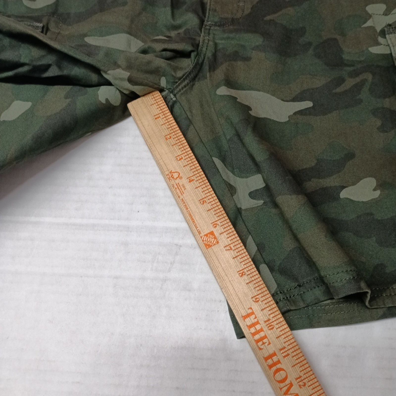 Lee Lee Men's 38 Cargo Shorts Green Camo Motion Flex Waistband Size US 38 / EU 54 - 2 Thumbnail