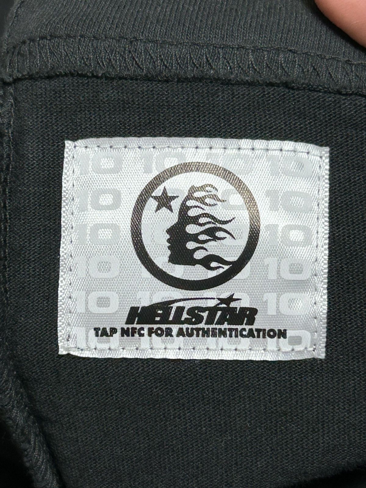 Hollister Hellstar classic logo tee Size US L / EU 52-54 / 3 - 7 Thumbnail