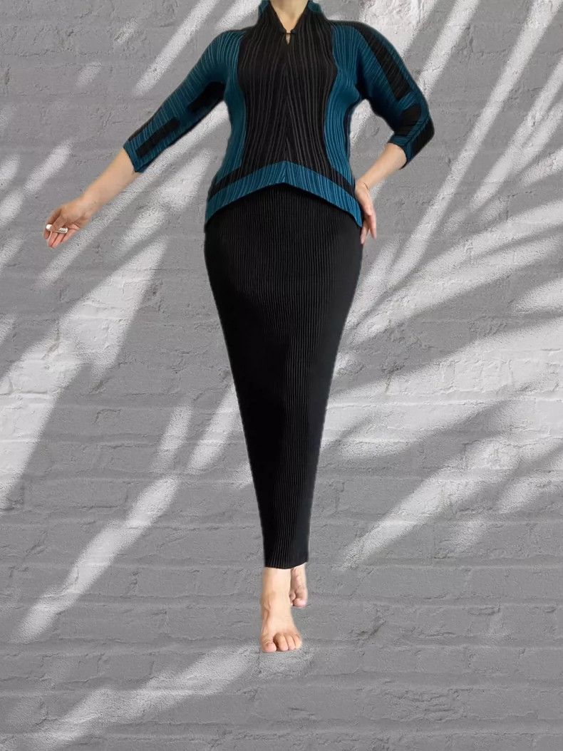 Issey Miyake Issey Miyake size:2 Blue and black short-sleeved top Size M / US 6-8 / IT 42-44 - 7 Thumbnail