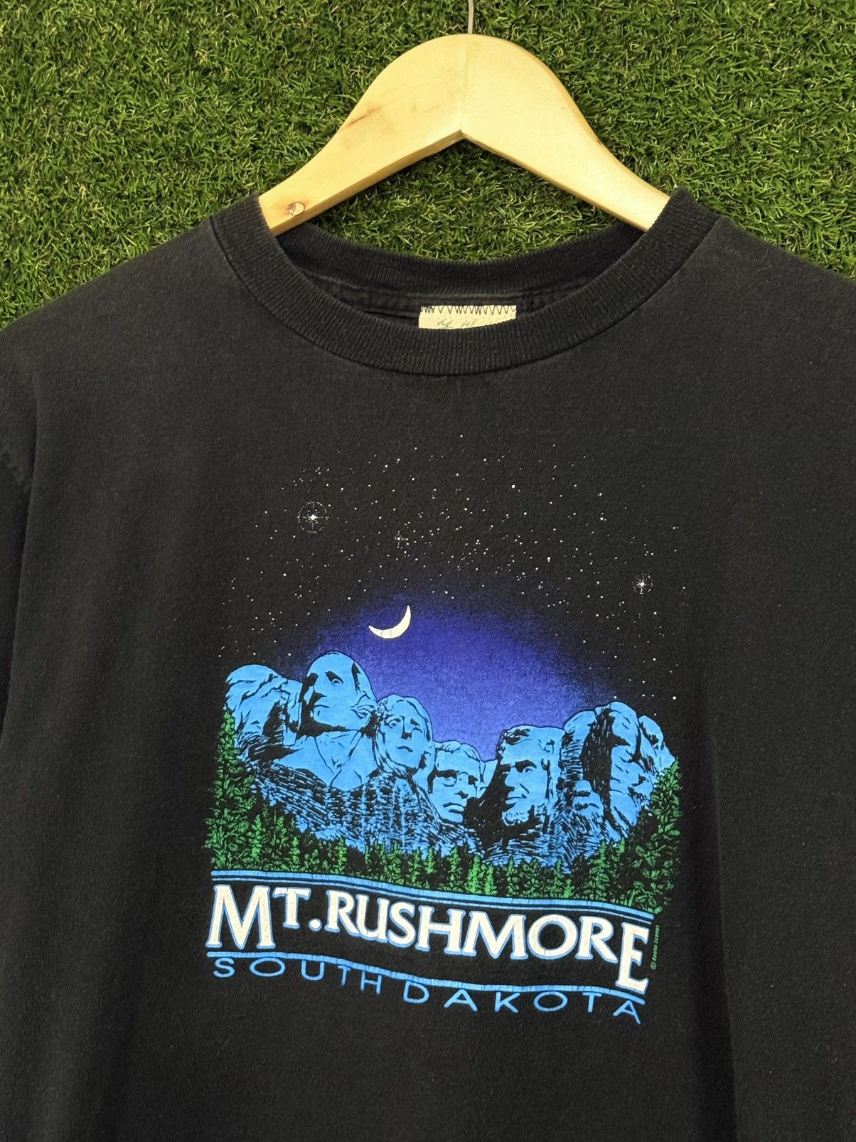 Vintage Vintage Made in USA Mount Rushmore Black 90s America Tee Size US XS / EU 42 / 0 - 2 Thumbnail