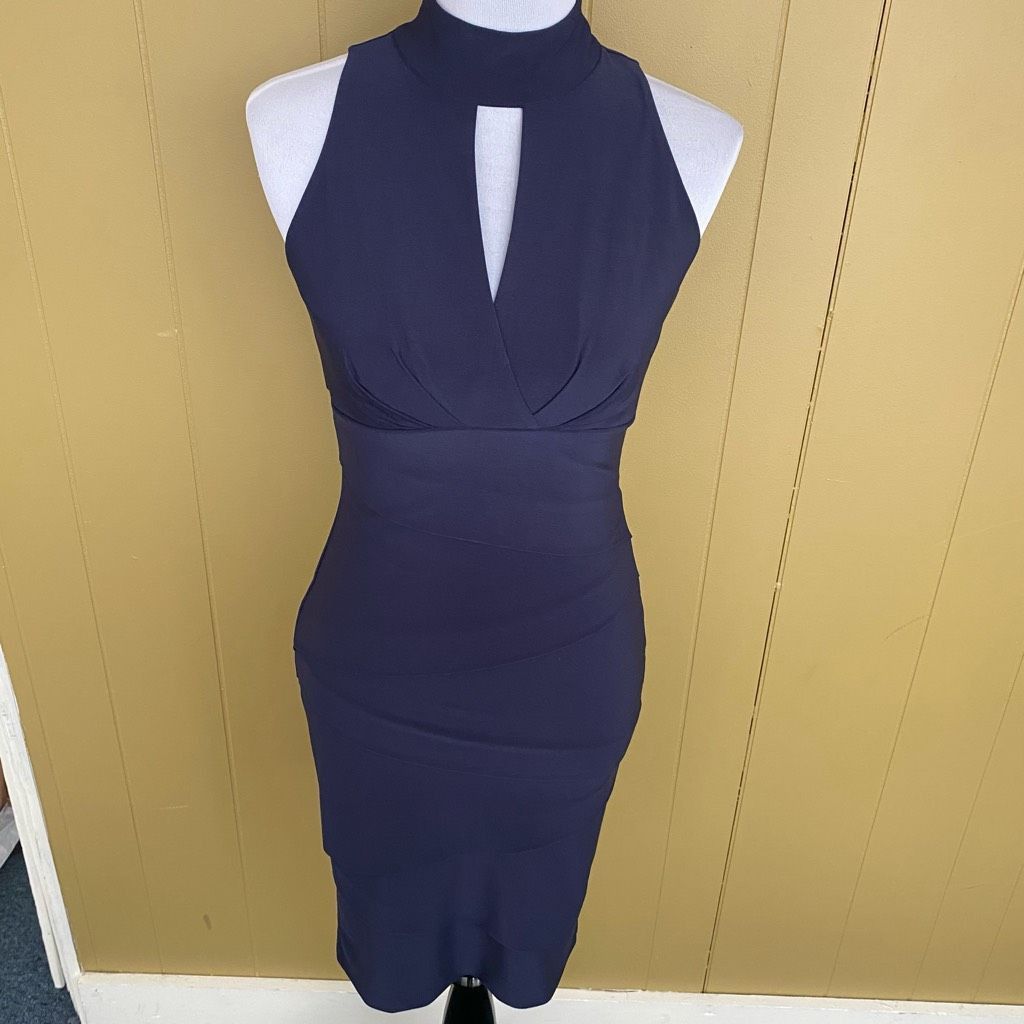 White House Black Market White House Black Market women 4 instantly slimming layered Size S / US 4 / IT 40 - 1 Thumbnail