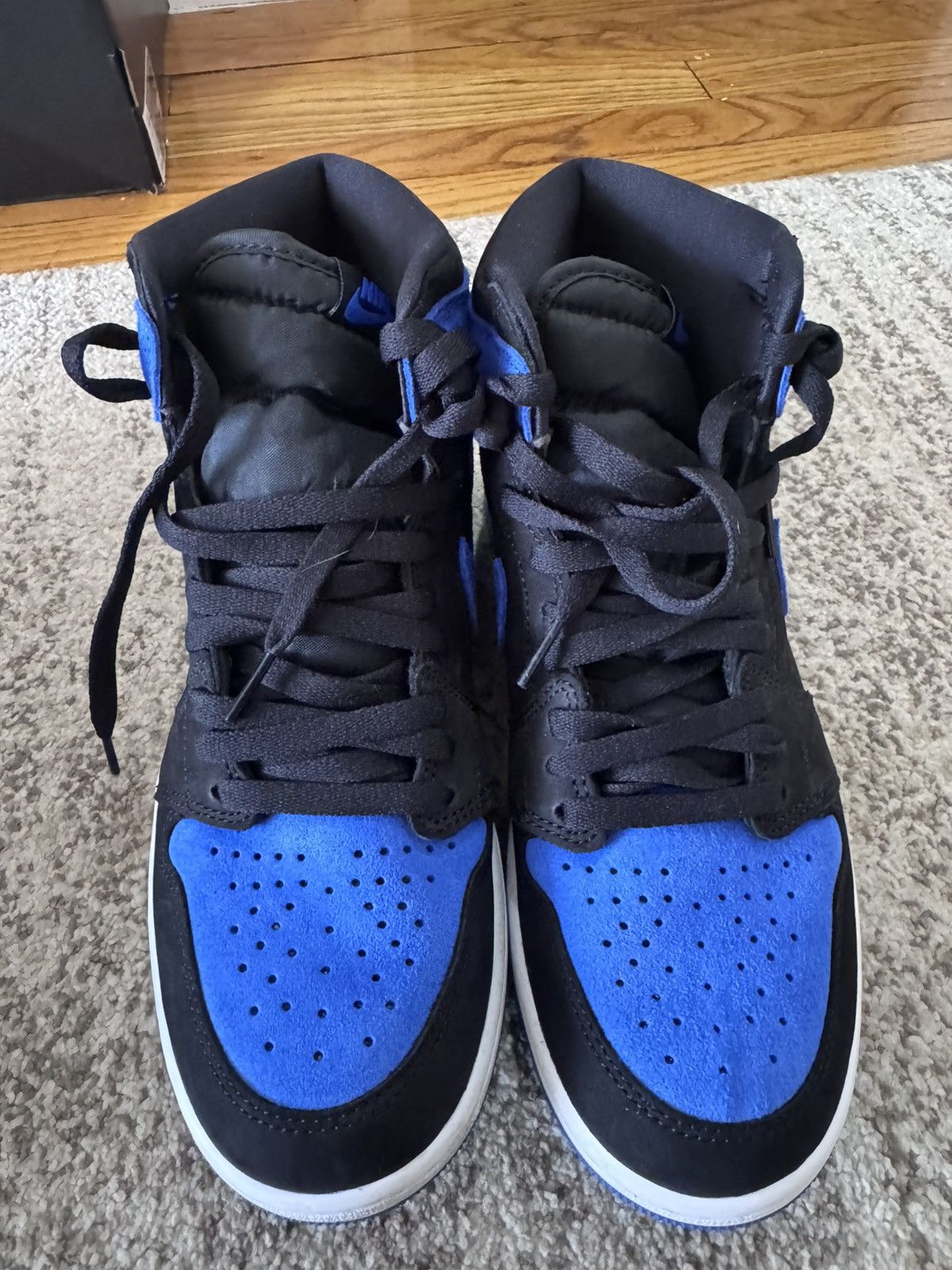 Nike JORDAN 1 RETRO HIGH OG ROYAL REIMAGINED SIZE 9 Size US 9 / EU 42 - 3 Thumbnail