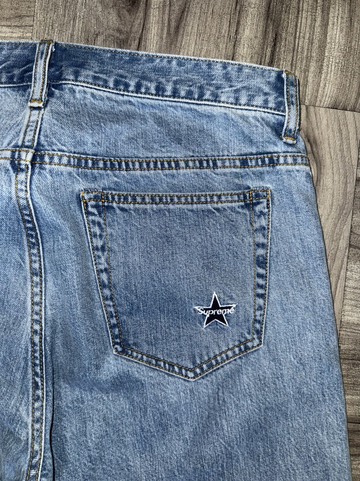 Supreme Supreme Regular Jean Blue FW25 Size US 32 / EU 48 - 3 Thumbnail