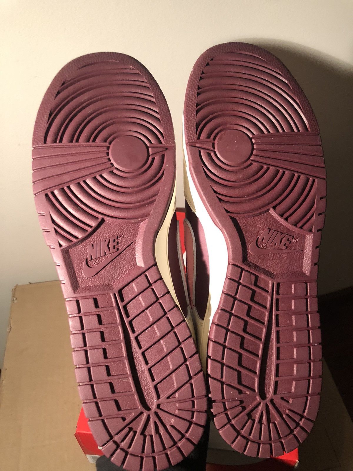 Nike Dunk Low Premium ‘Valentine's Day‘ DR9705-100 US15