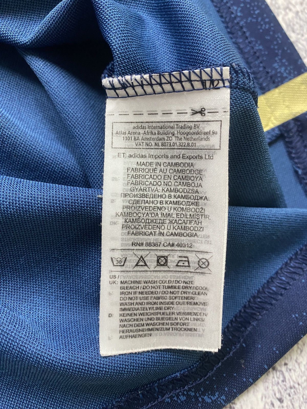 Adidas Adidas Real Madrid 2019 Away Jersey Football Shirt Size US M / EU 48-50 / 2 - 10 Thumbnail