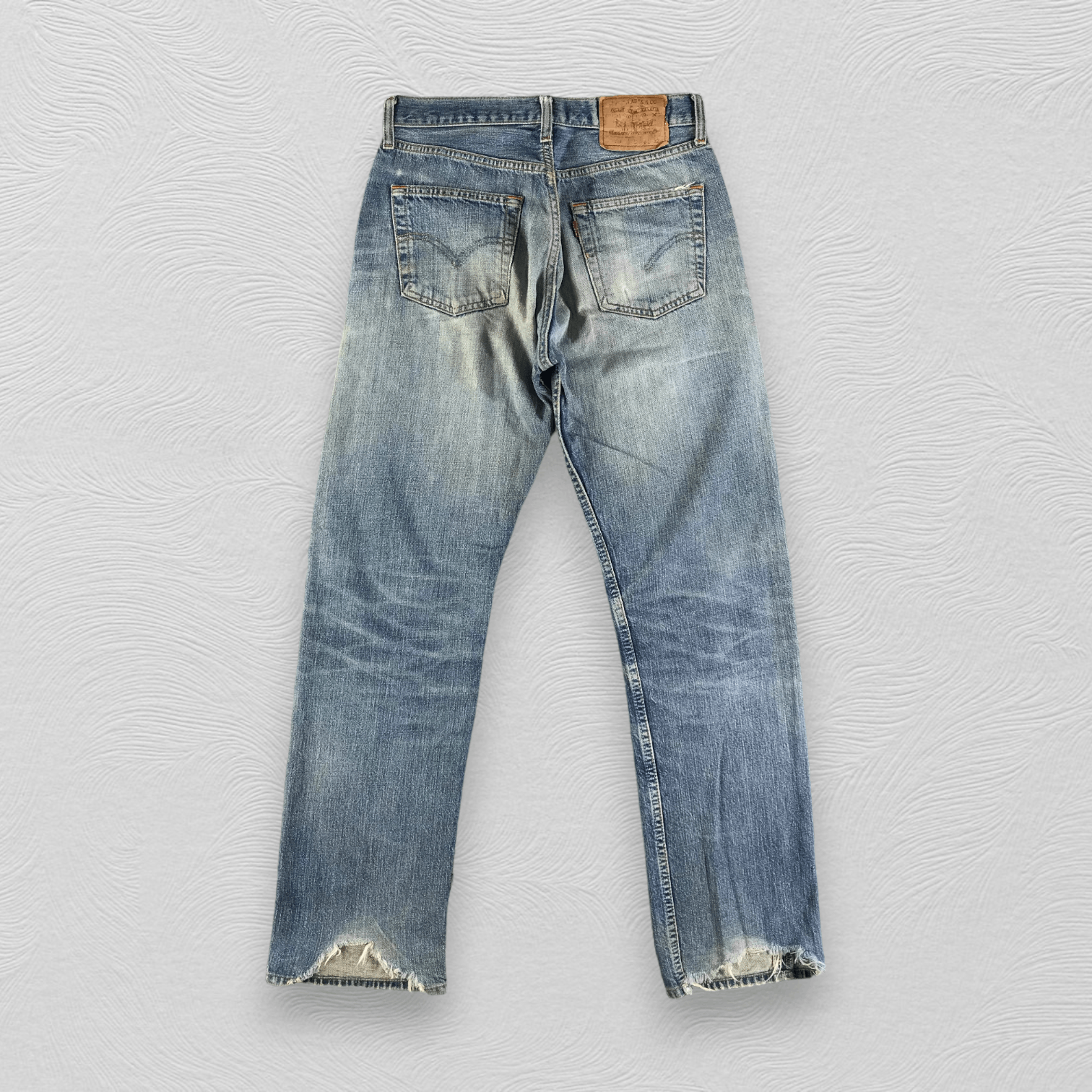 Levi's 90s Vintage Levis 501 Jeans Distressed Denim KJ2281 Size US 28 / EU 44 - 2 Thumbnail