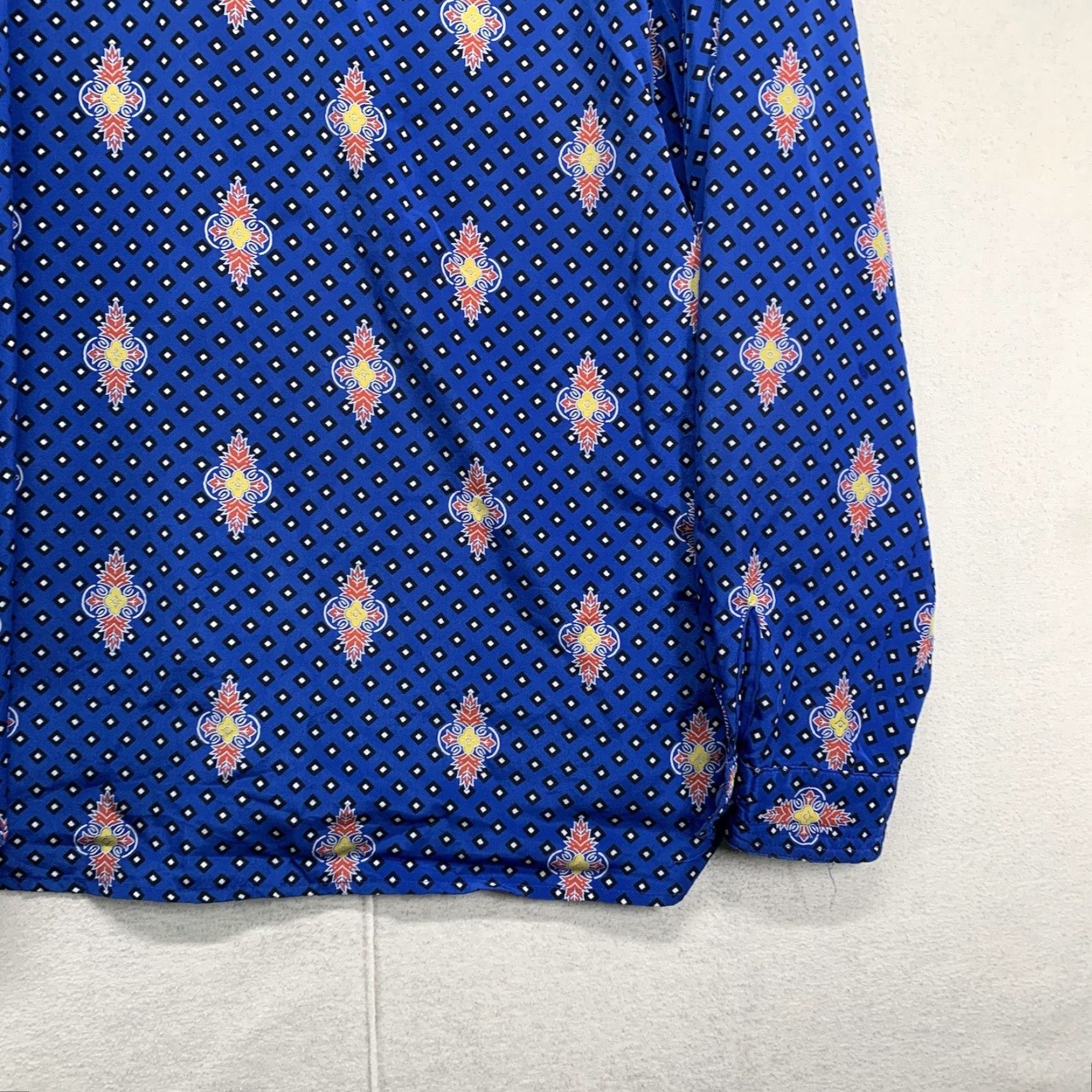 Evan Picone VINTAGE Evan Picone Women Top Size 16W Blue All Over Design Button Back EUC Size XXL / US 16-18 / IT 52-54 - 7 Thumbnail