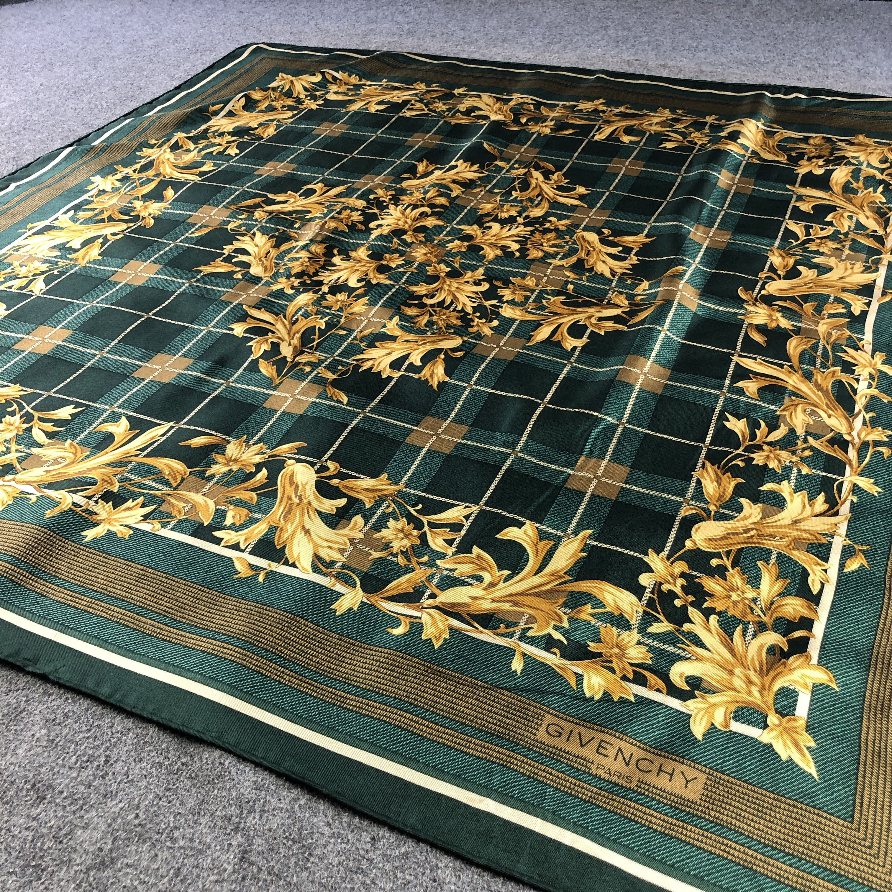 Givenchy Vintage Givenchy Baroque Hand Rolled Silk Scarf M1207 Size ONE SIZE - 3 Thumbnail
