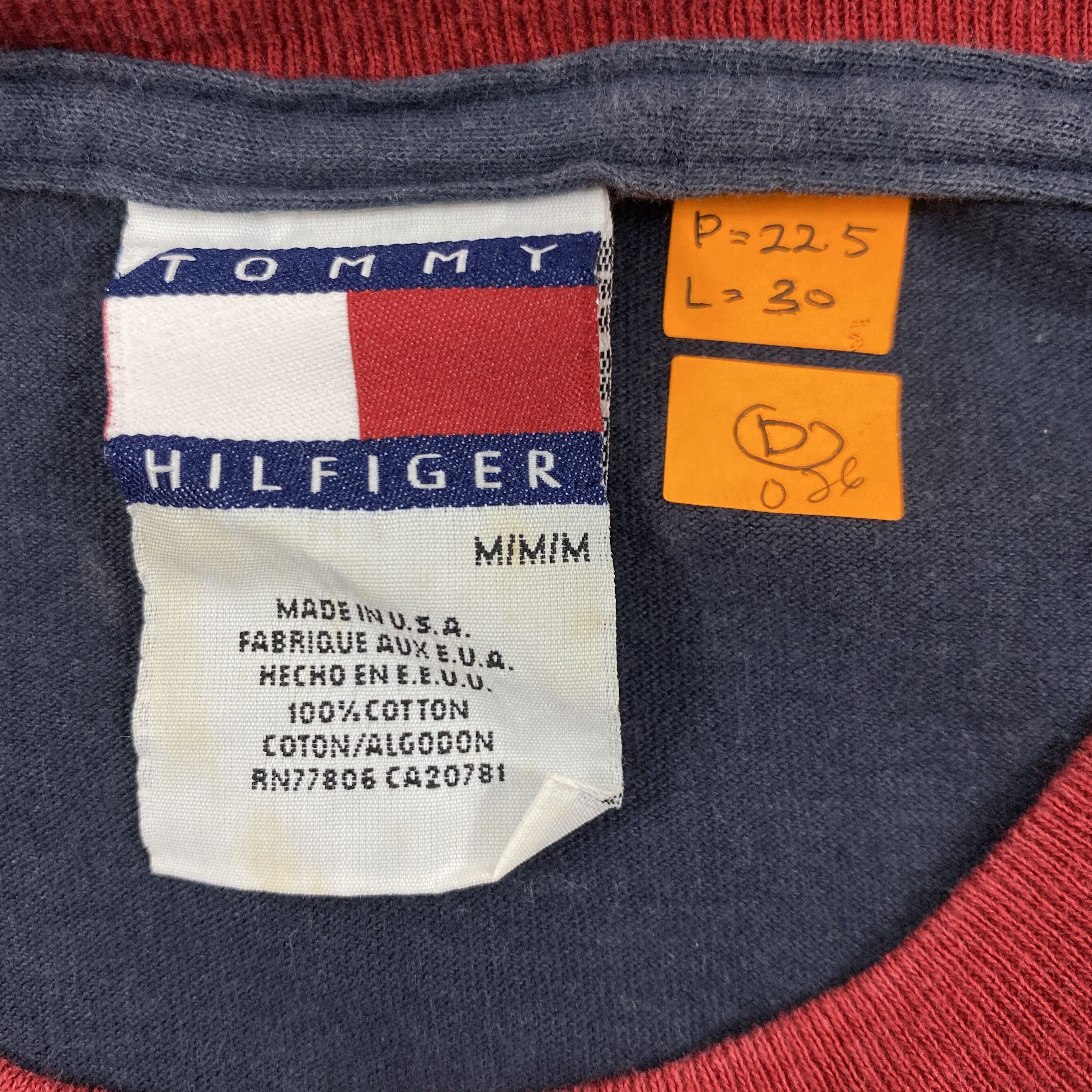 Tommy Hilfiger Vintage Tommy Hilfiger Spell Out Large T-shirt -D026 Size US L / EU 52-54 / 3 - 4 Thumbnail
