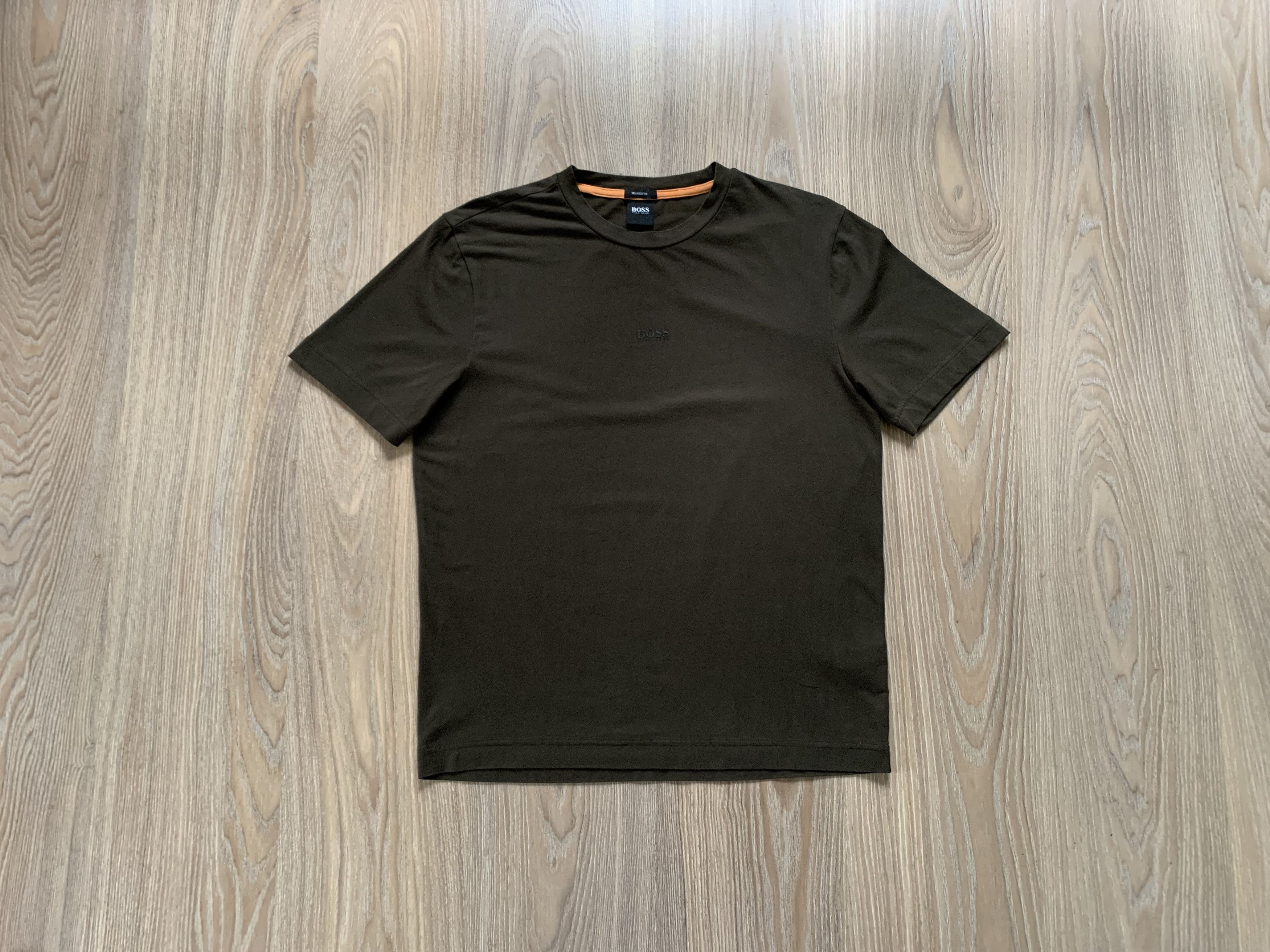 Hugo Boss Hugo Boss Basic Khaki T Shirt Size US XS / EU 42 / 0 - 1 Thumbnail