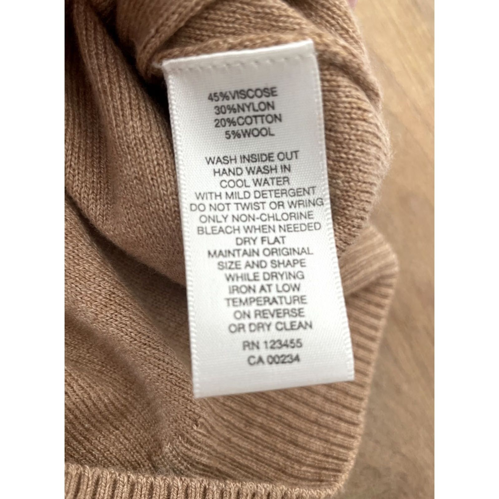 Lord & Taylor Lord & Taylor Sweater Womens Small Wrap Long Sleeve Wool Blend V-Neck Brown Fleece Knit Size S / US 4 / IT 40 - 7 Thumbnail