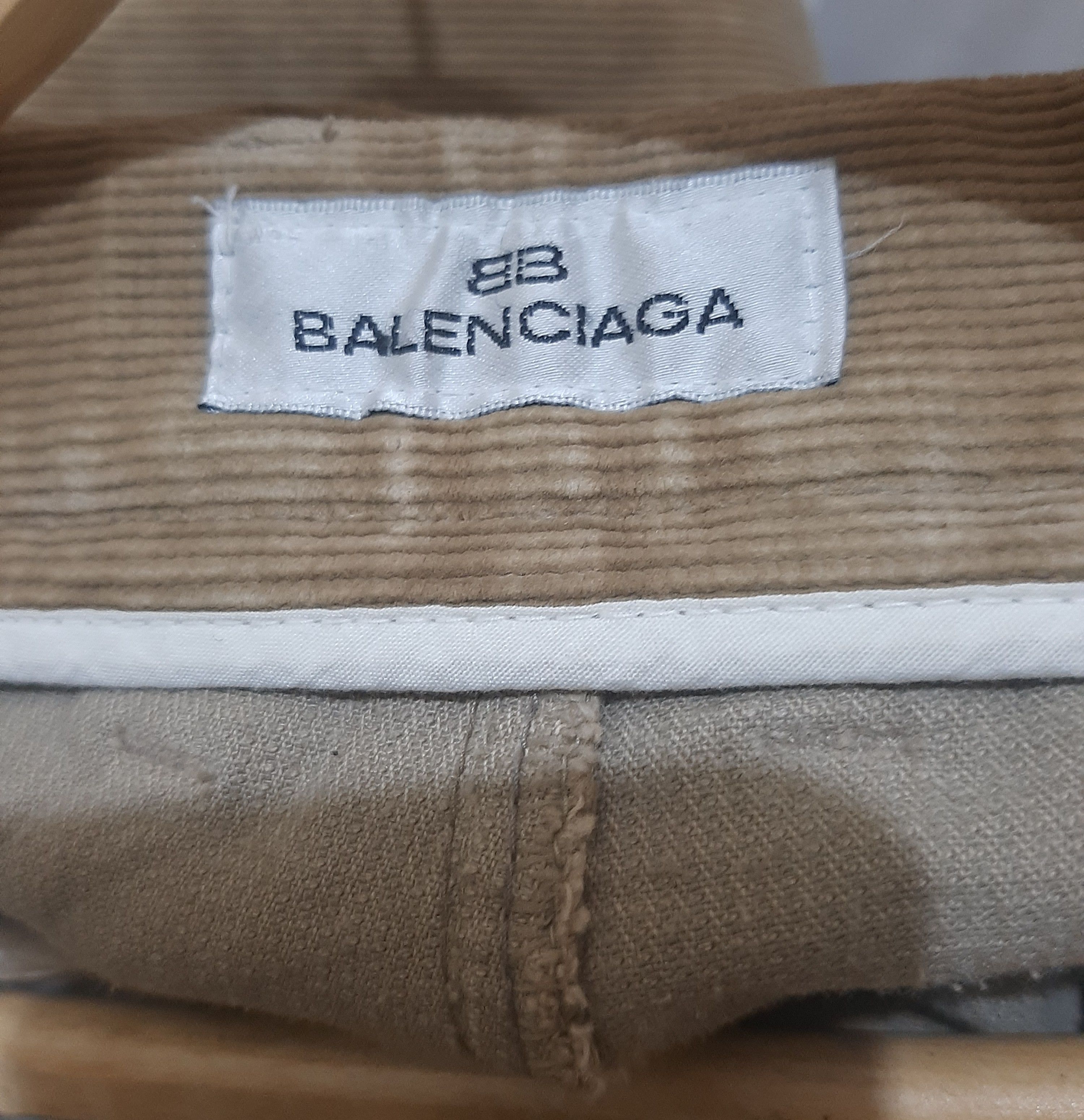 Balenciaga Vintage Balenciaga Archive Pleated Corduroy baggy Pant Size US 33 - 5 Thumbnail