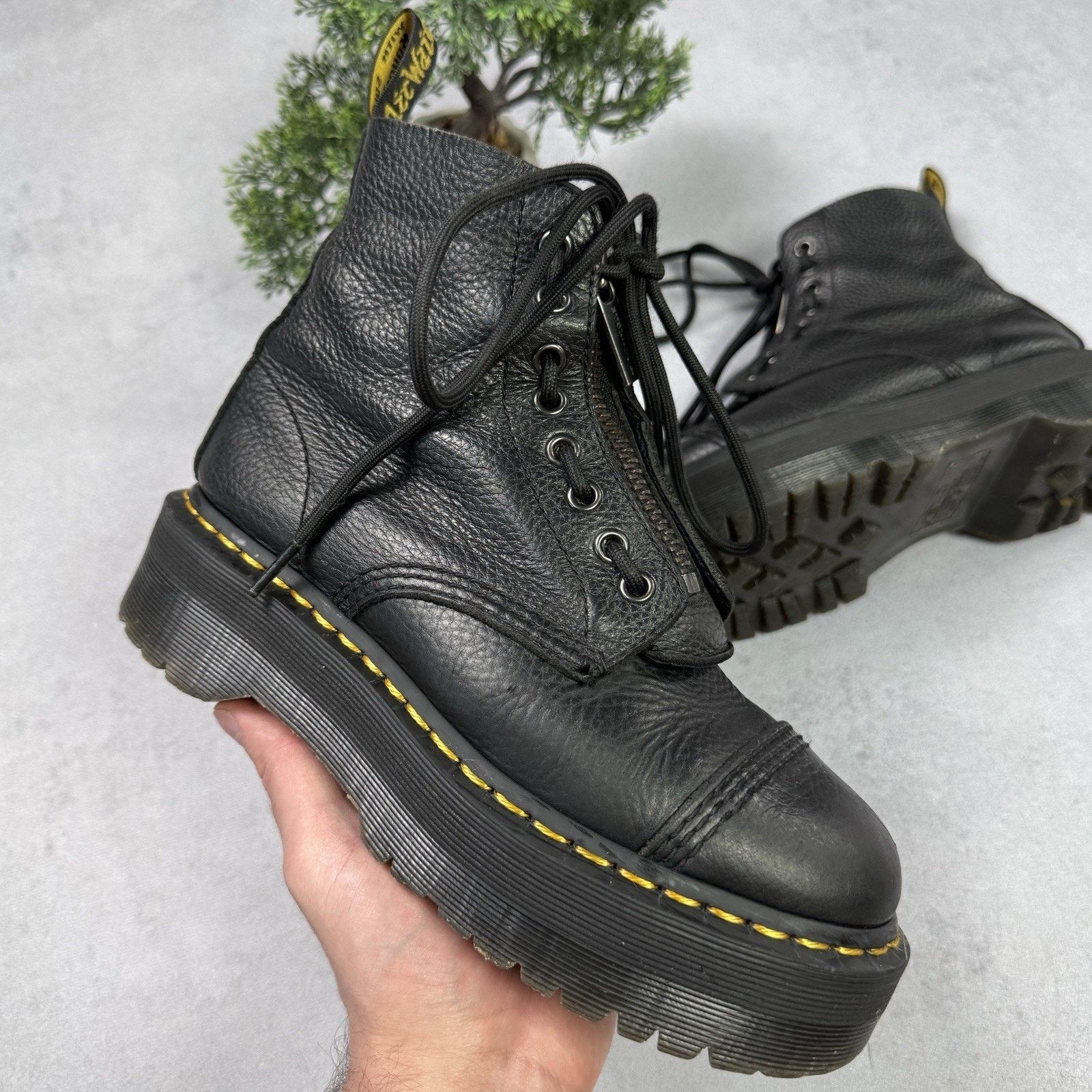 Dr. Martens Dr Martens Sinclair Chuncky Boots Women Size US 7 38 Black Size US 7 / IT 37 - 3 Thumbnail