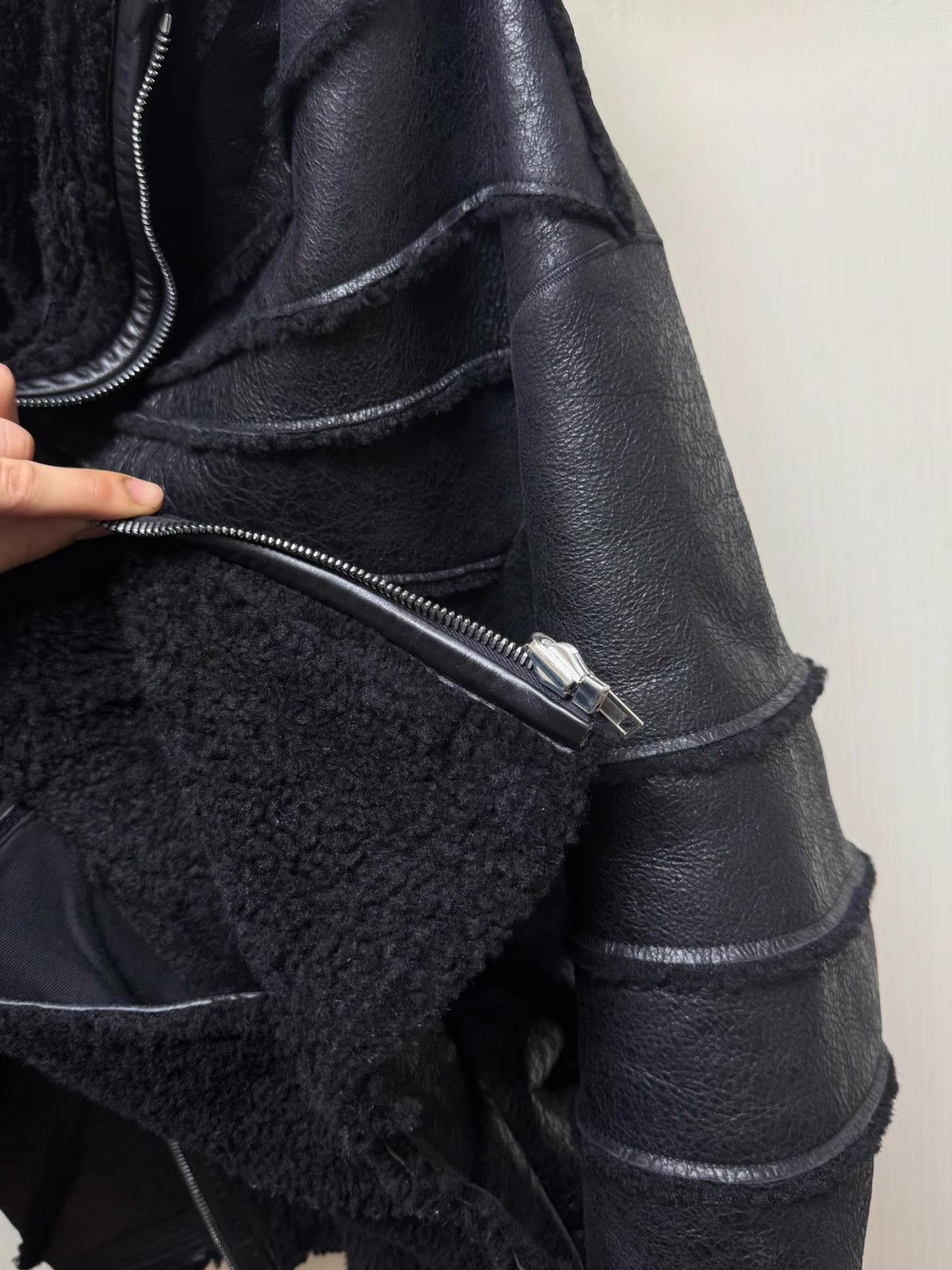 Rick Owens Rick Owens 23FW Luxor Ray Fur Coat Reversible design Q8 Size US S / EU 44-46 / 1 - 4 Thumbnail