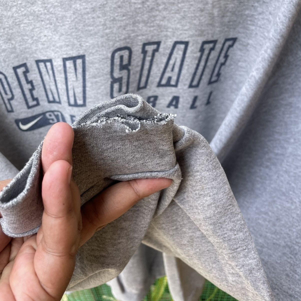 Nike × Vintage 🔥Vintage 1997 Nike Penn State Football Distress Sweatshirts Size US L / EU 52-54 / 3 - 7 Thumbnail