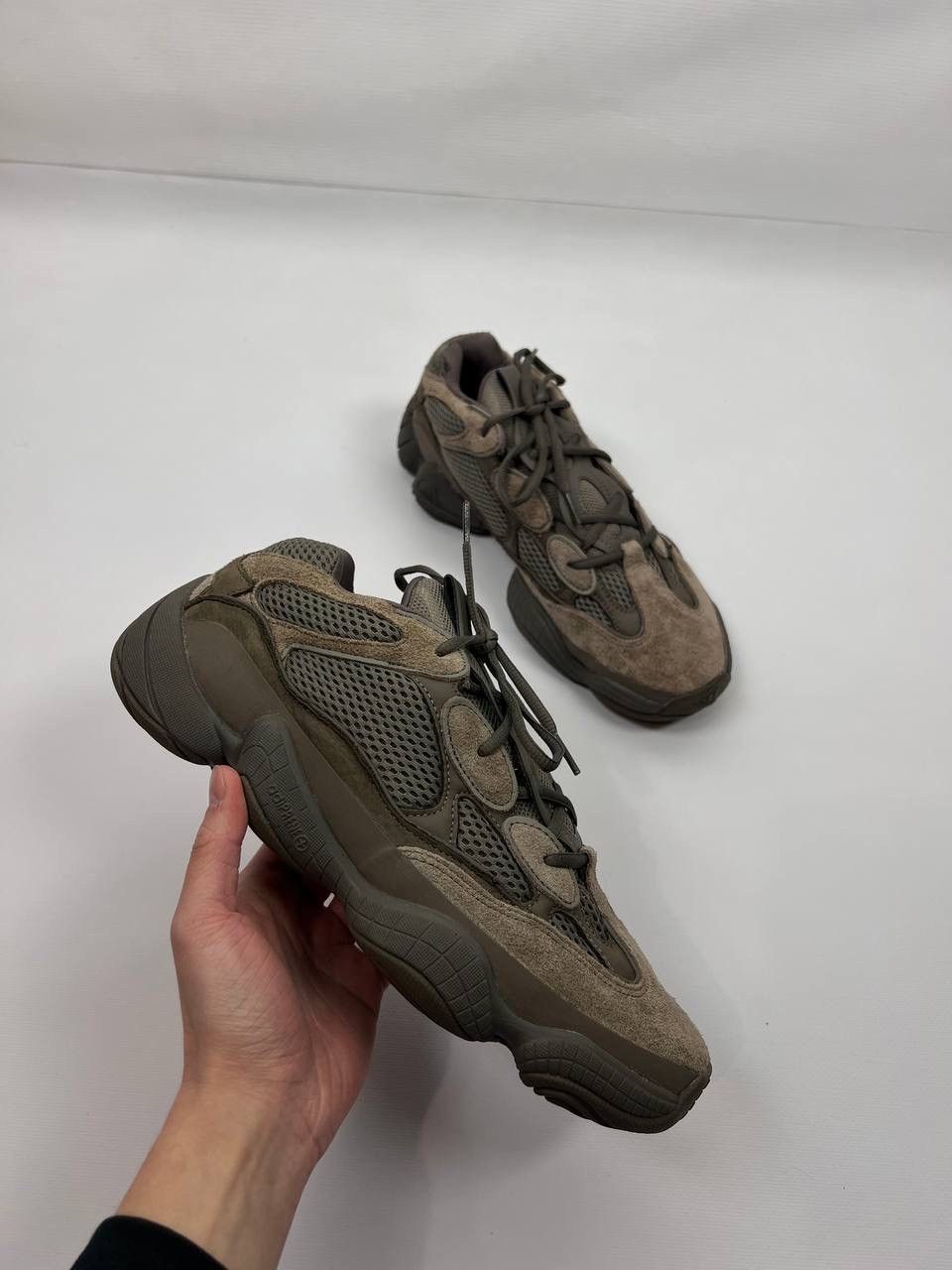 Adidas Adidas Yeezy 500 Clay Brown sneakers size US 11 1/2 Size US 11 / EU 44 - 2 Thumbnail