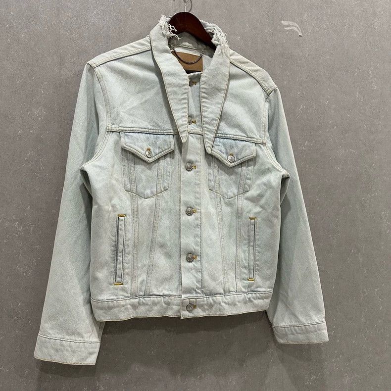 Balenciaga Balenciaga size 40 Bat Wing Collar Denim Jacket Size S / US 4 / IT 40 - 3 Thumbnail